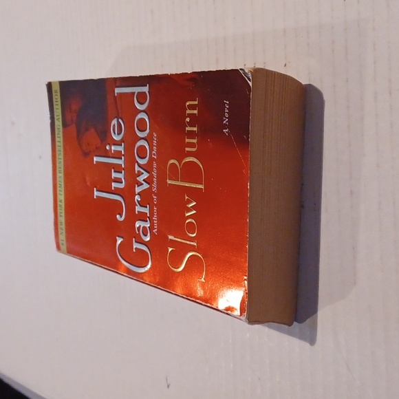 $4 Add-on "Slow Burn" by Julie Garwood - Paperback Novel - Picture 4 of 8